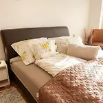 Sunny And Pet Friendly 1Bedr Close To The Centre