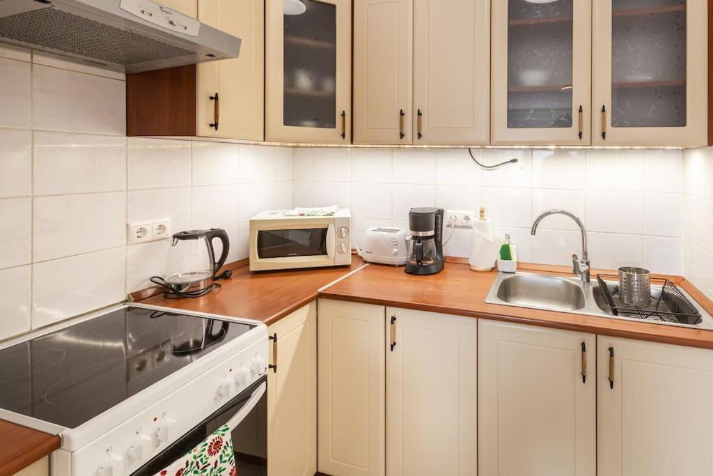 Sunny And Pet Friendly 1bedr Close To The Centre Apartment *