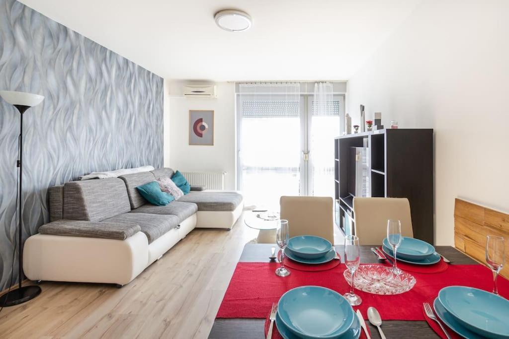 Sunny And Pet Friendly 1bedr Close To The Centre Apartment *